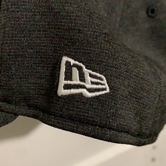 Eagles hat - Picture 3 of 7